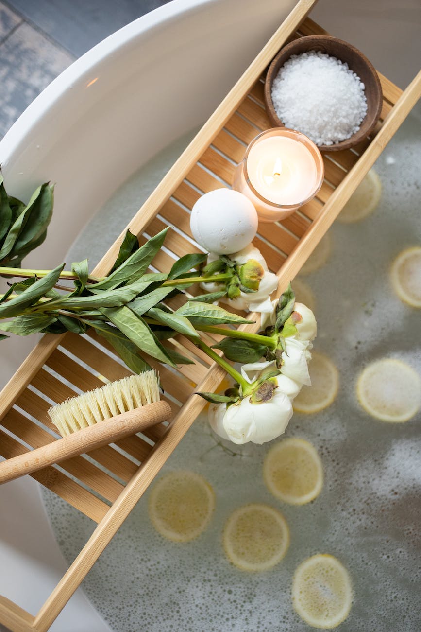 How to Make your bathroom smell like a spa- Aromatherapy and Pampering