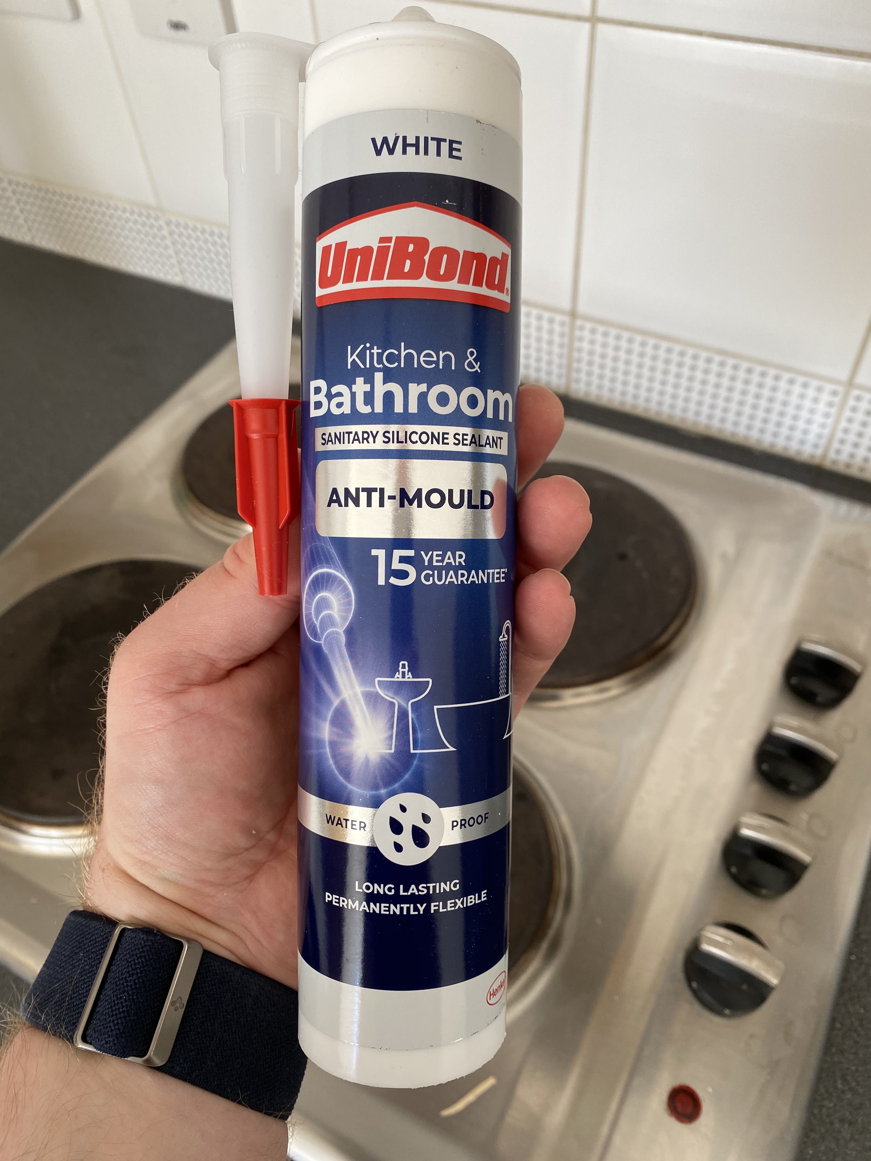 Review : Unibond Kitchen and Bathroom Anti-Mould Silicone Sealant